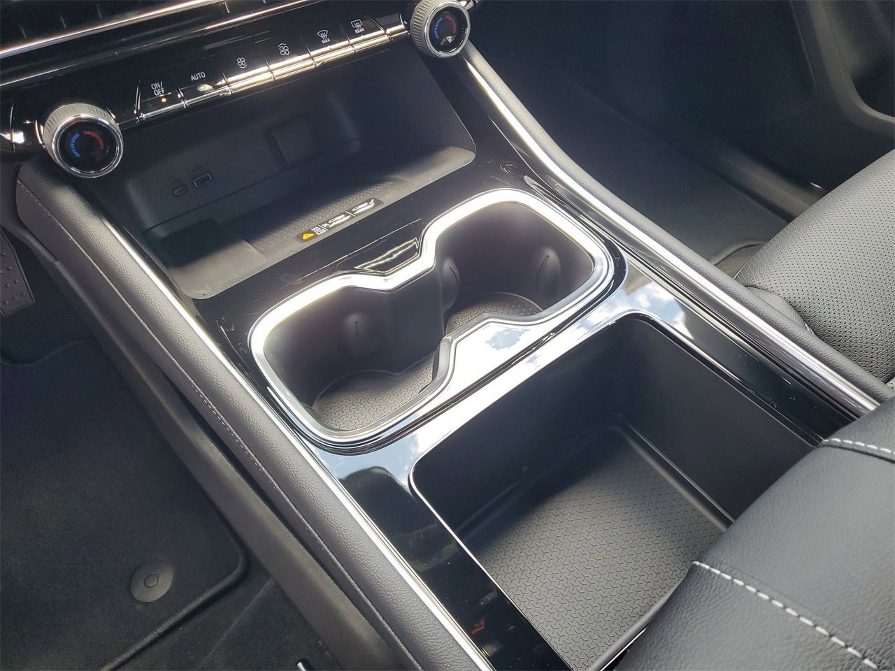 New 2026 Chevrolet Traverse LT w/ Driver Confidence Package image 29