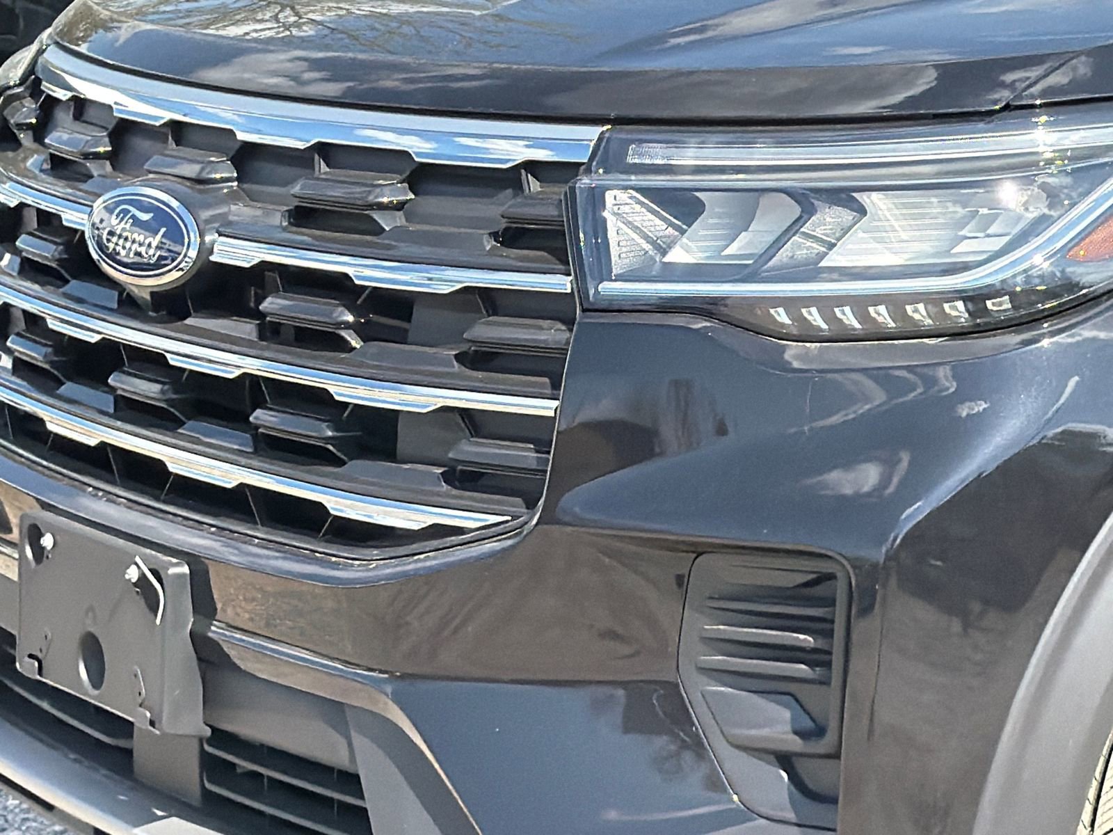 New 2026 Ford Explorer Active image 2