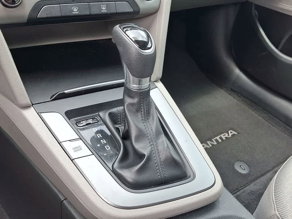 Used 2018 Hyundai Elantra SEL FWD image 12