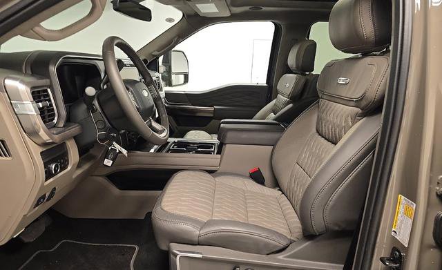 Used 2026 Ford F450 Platinum AWD/4WD image 3