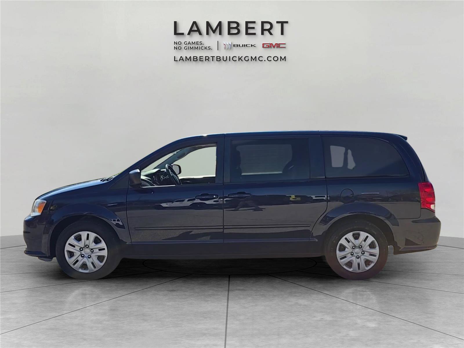 Used 2016 Dodge Grand Caravan SE w/ Quick Order Package 29E SE image 3