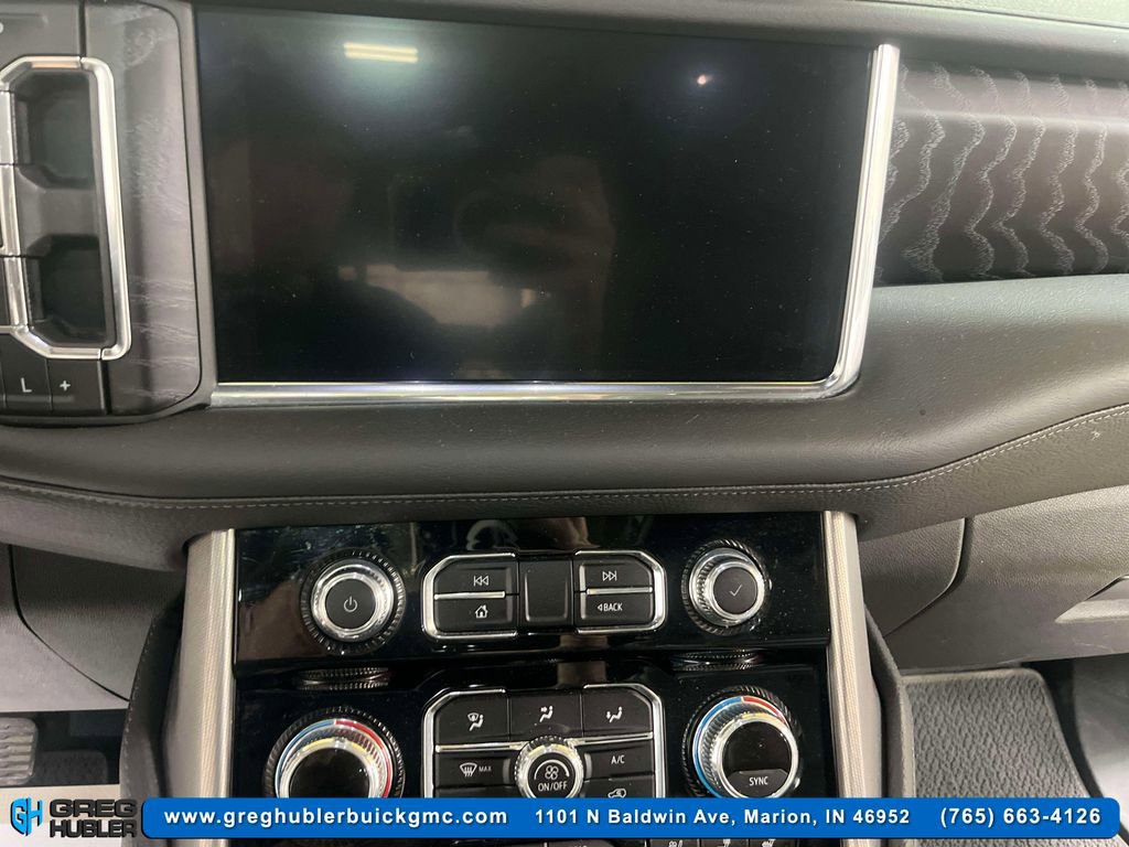 Used 2024 GMC Yukon Denali image 16