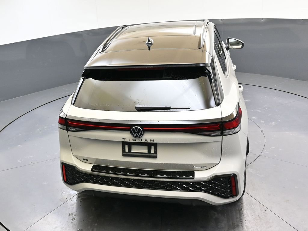 New 2026 Volkswagen Tiguan SE R-Line image 40