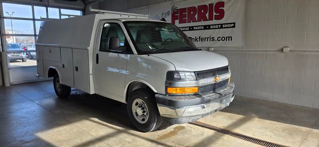 New 2026 Chevrolet Express 3500 w/ Power Convenience Package image 9