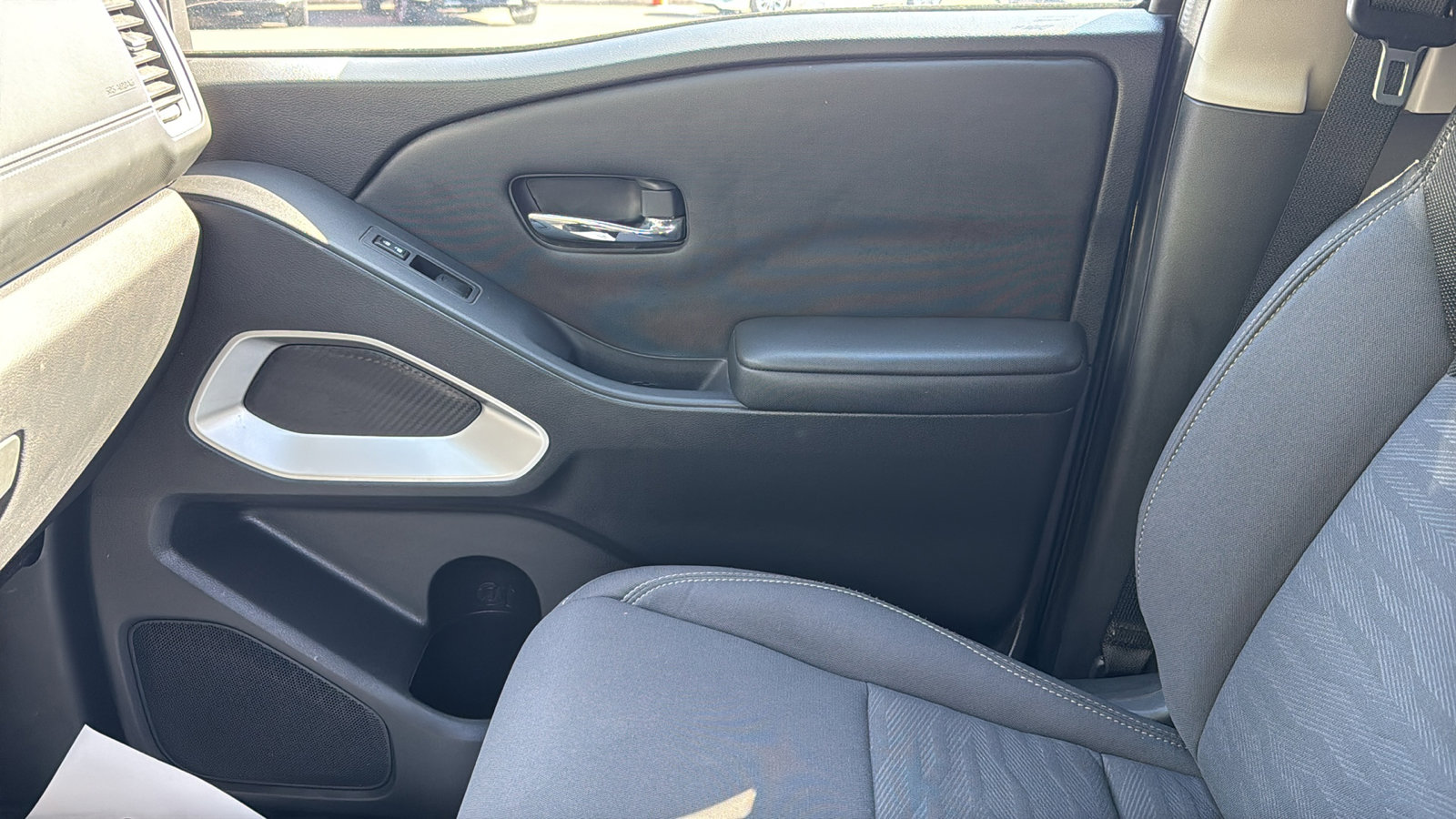 Certified 2023 Nissan Frontier SV w/ Tow Package AWD/4WD image 18