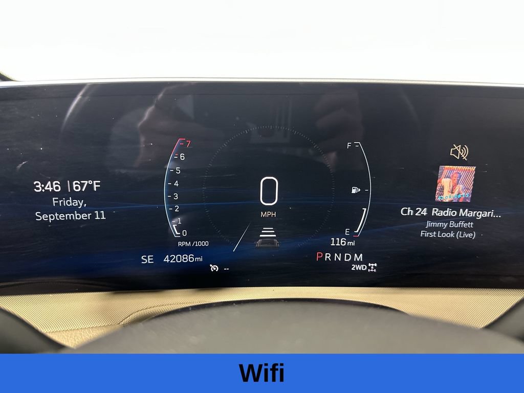 Used 2024 Cadillac XT4 Luxury w/ Cold Weather Package AWD/4WD image 15