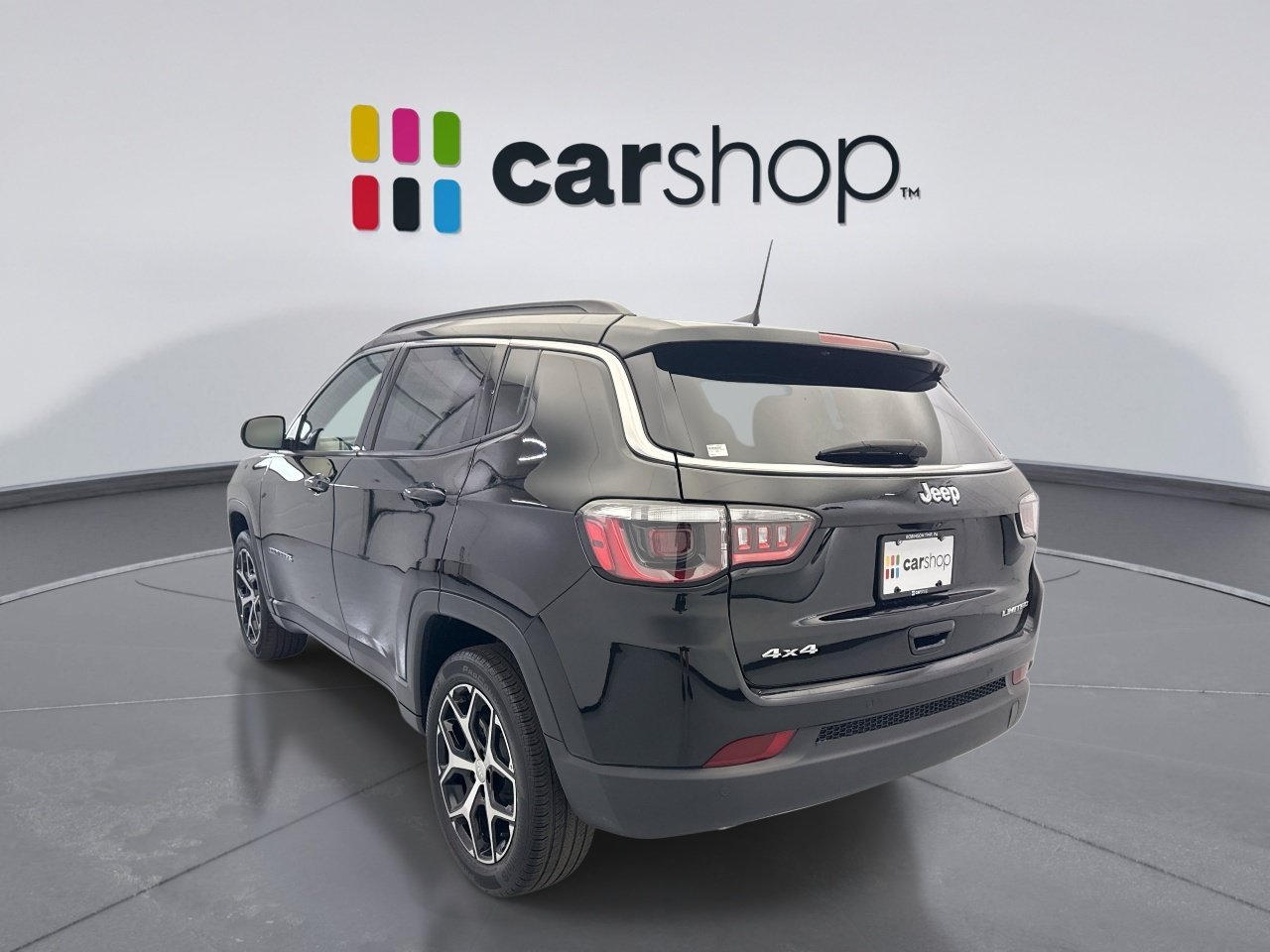 Used 2024 Jeep Compass Limited AWD/4WD image 3
