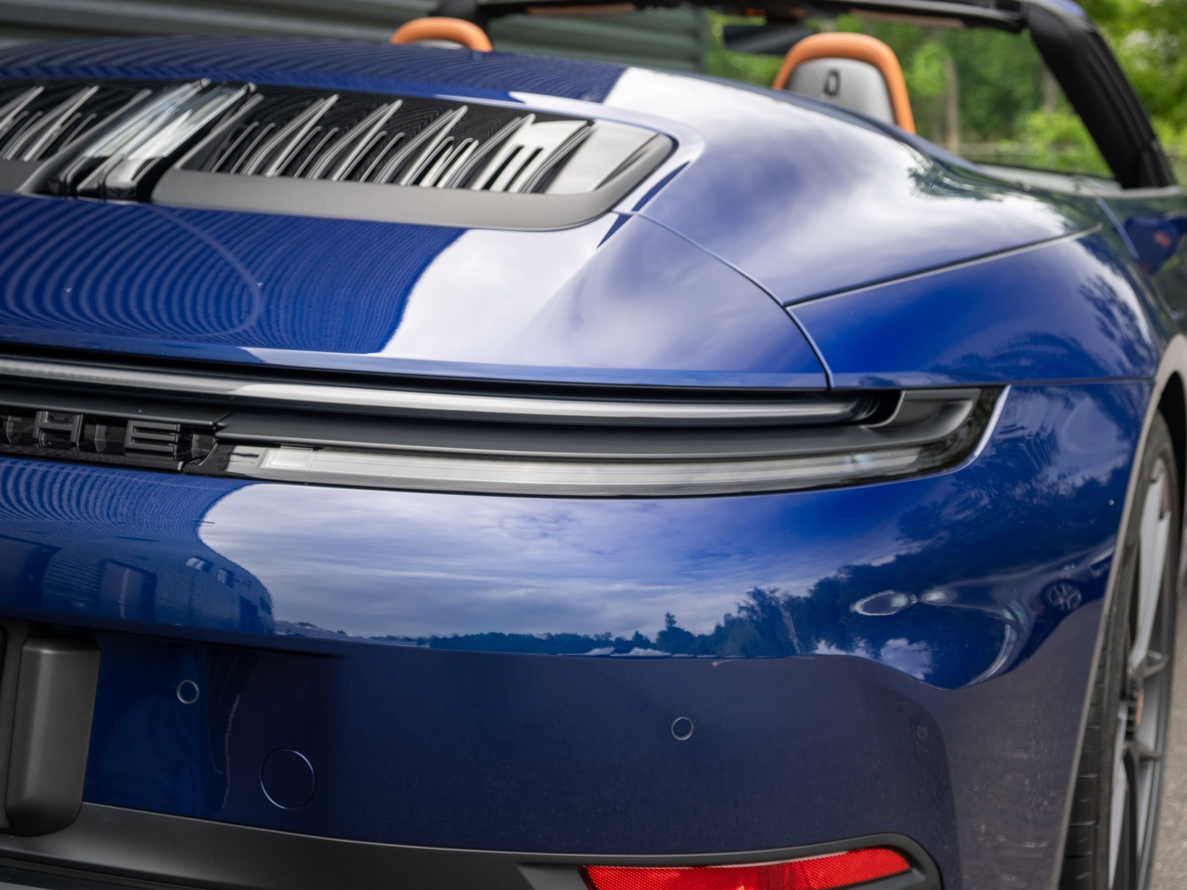 Certified 2025 Porsche 911 Carrera GTS RWD image 19