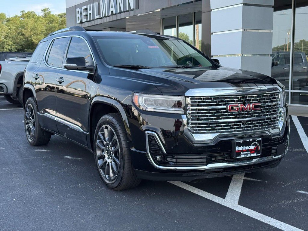 Used 2023 GMC Acadia Denali w/ Black Diamond Edition AWD/4WD image 2