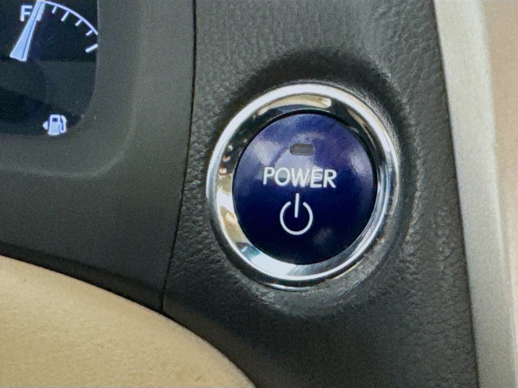 Used 2015 Lexus RX 450h FWD image 17