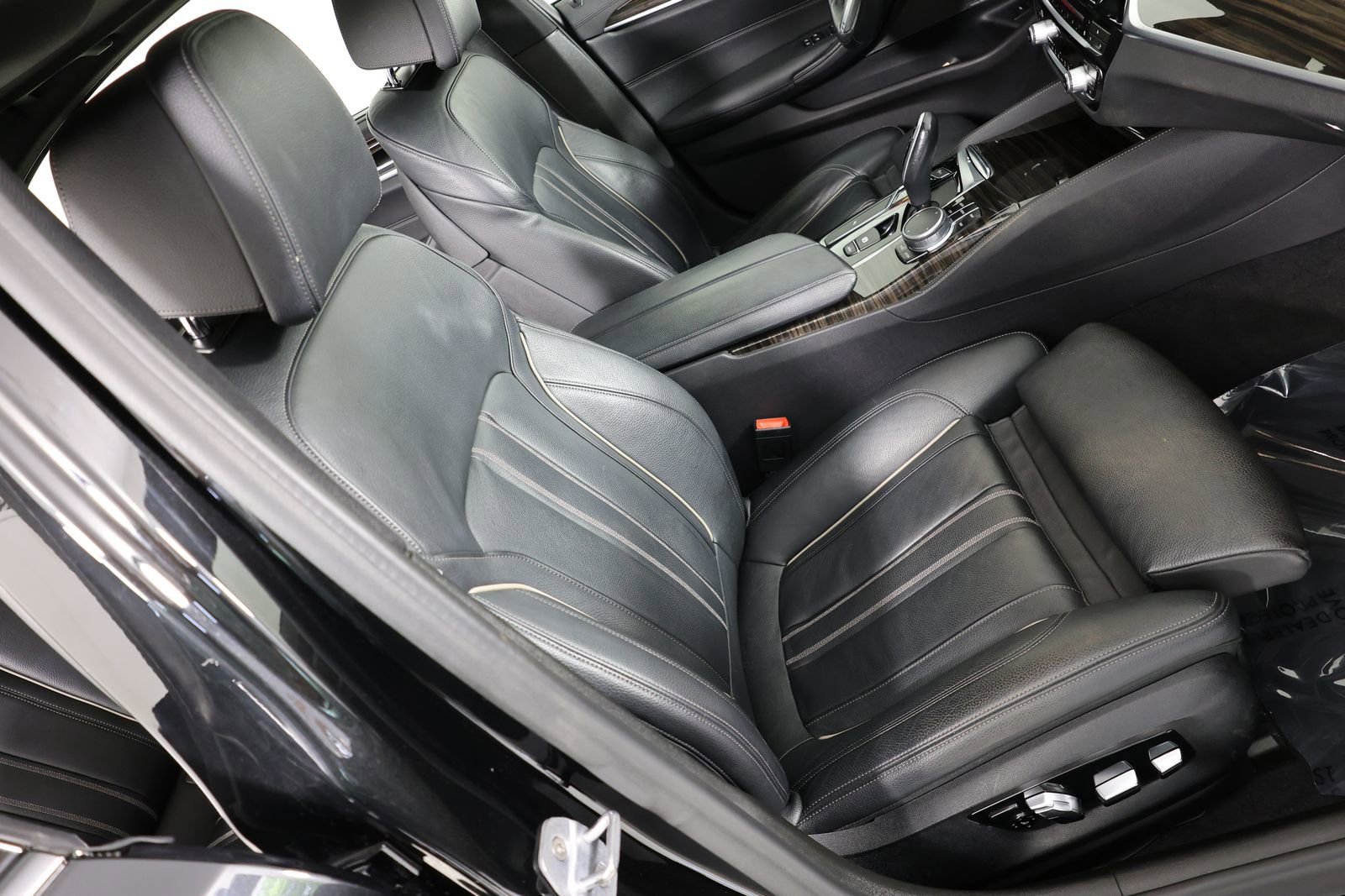 Used 2019 BMW M550i xDrive AWD/4WD image 41