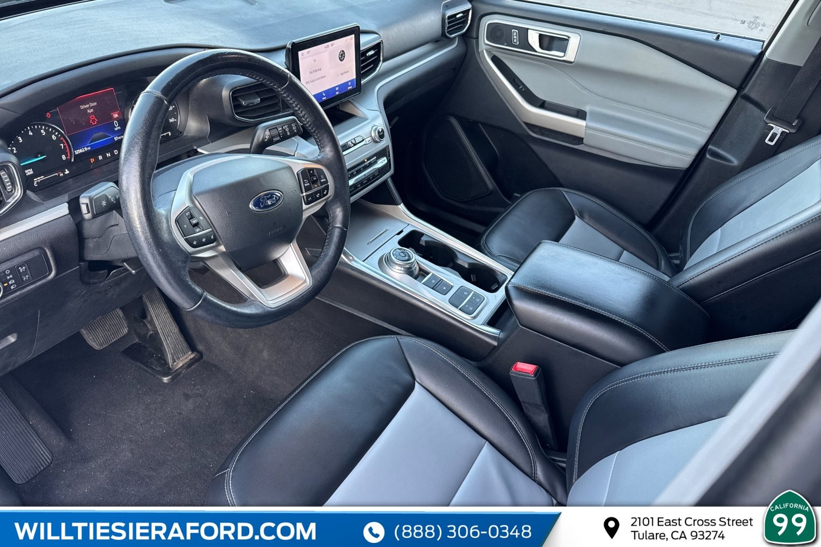 Used 2022 Ford Explorer XLT w/ Equipment Group 202A image 7