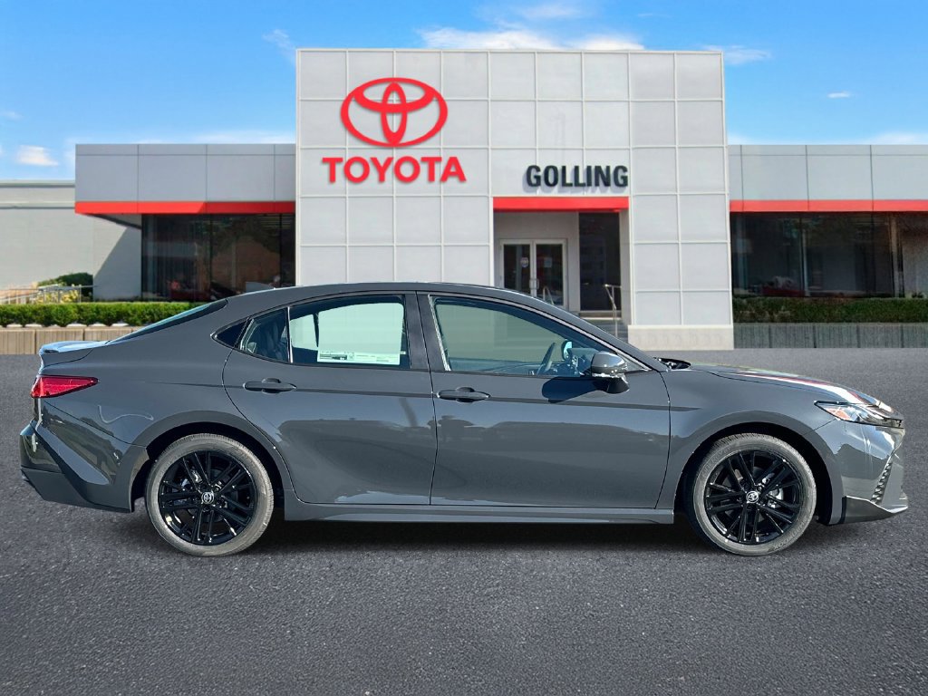 New 2026 Toyota Camry SE AWD/4WD image 2