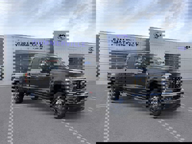 New 2026 Ford F350 4x4 Crew Cab DRW Super Duty image 7
