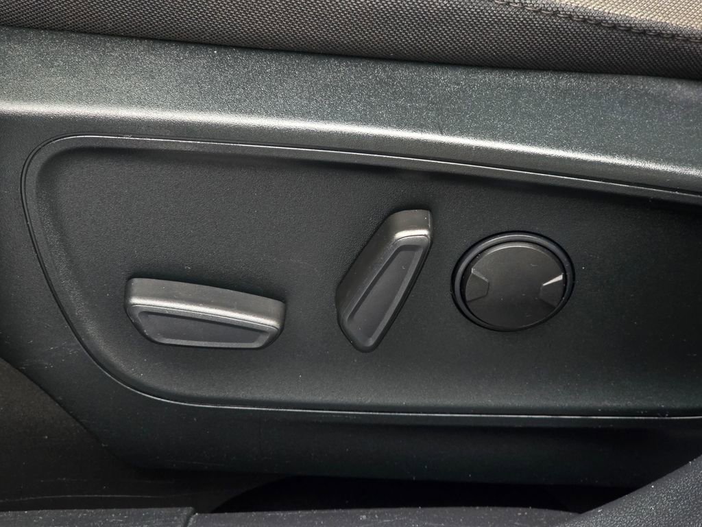 Used 2022 Ford Escape SE AWD/4WD image 26
