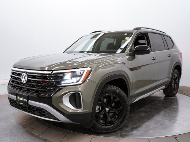 Used 2025 Volkswagen Atlas Peak Edition SE