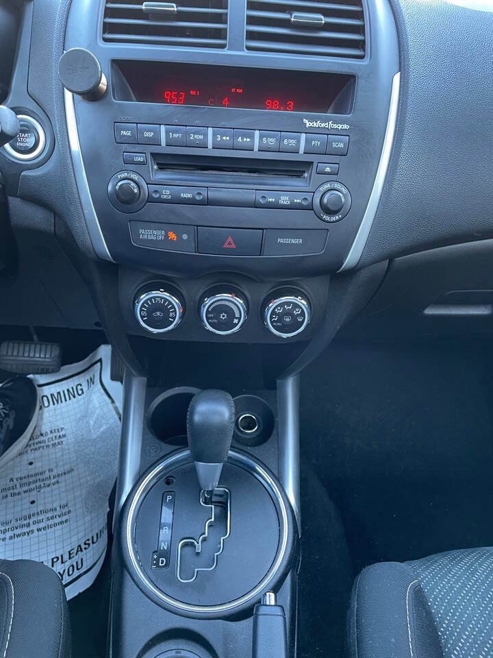 Used 2013 Mitsubishi Outlander Sport SE image 23