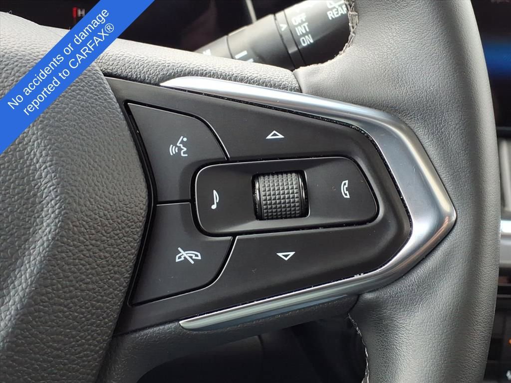 Used 2025 Chevrolet Trax ACTIV w/ Sunroof Package image 24