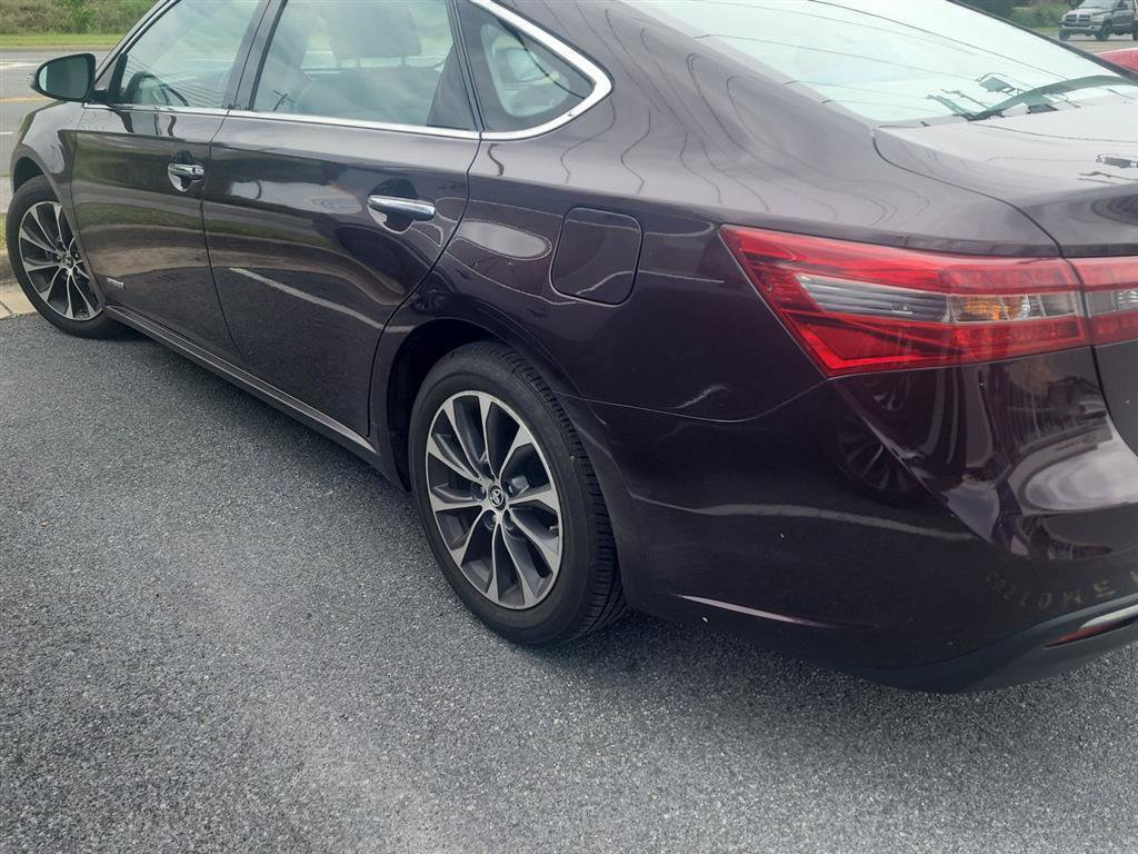 Used 2016 Toyota Avalon XLE Premium FWD image 4