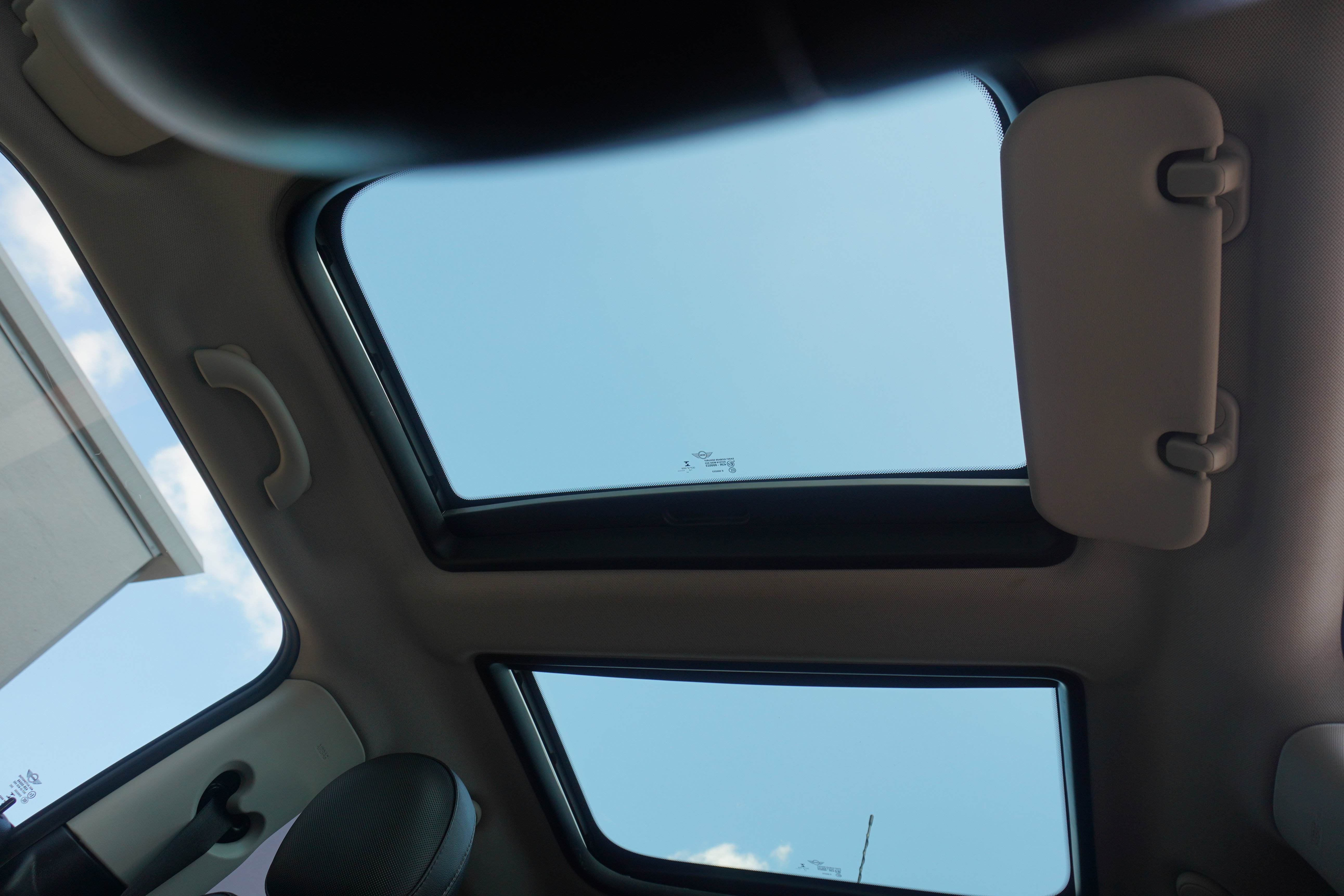 Used 2019 MINI Cooper S FWD image 15