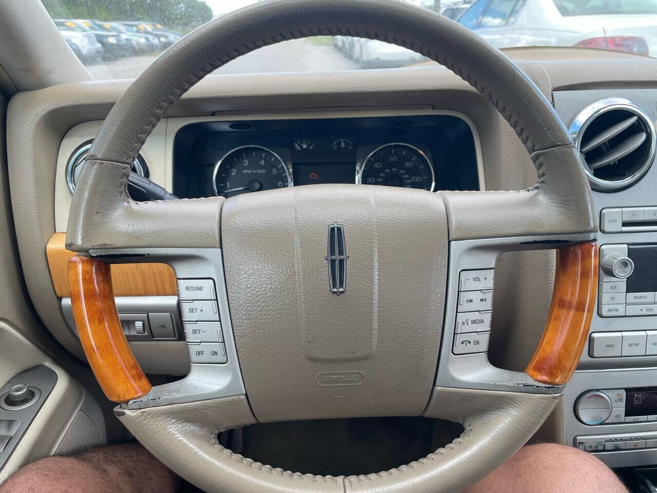 Used 2008 Lincoln MKZ image 10