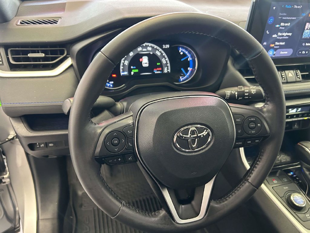 Used 2024 Toyota RAV4 XSE AWD/4WD image 19