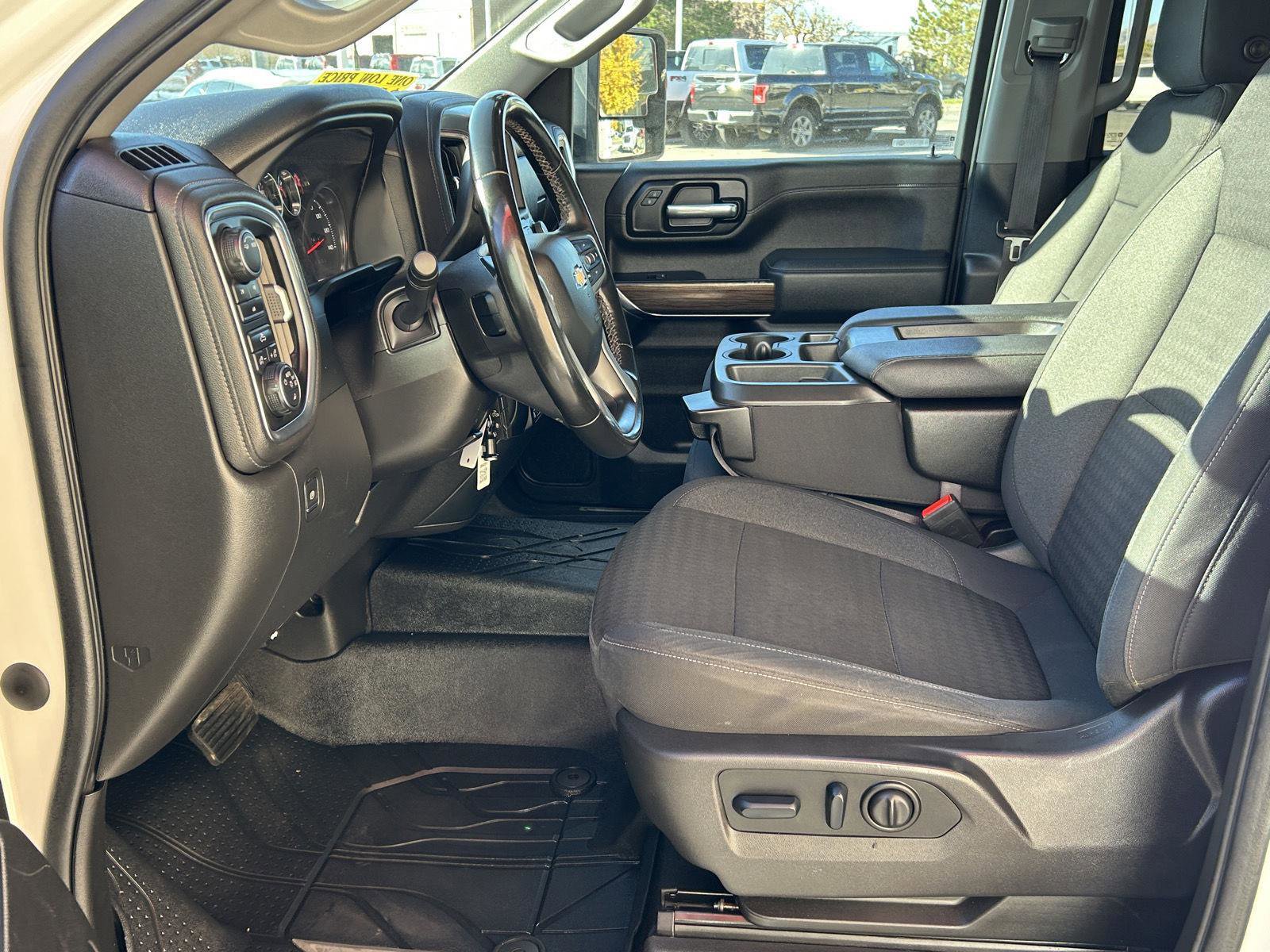 Used 2023 Chevrolet Silverado 2500 LT image 22