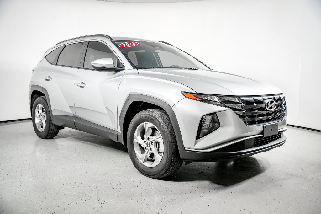 Certified 2023 Hyundai Tucson SEL AWD/4WD image 2