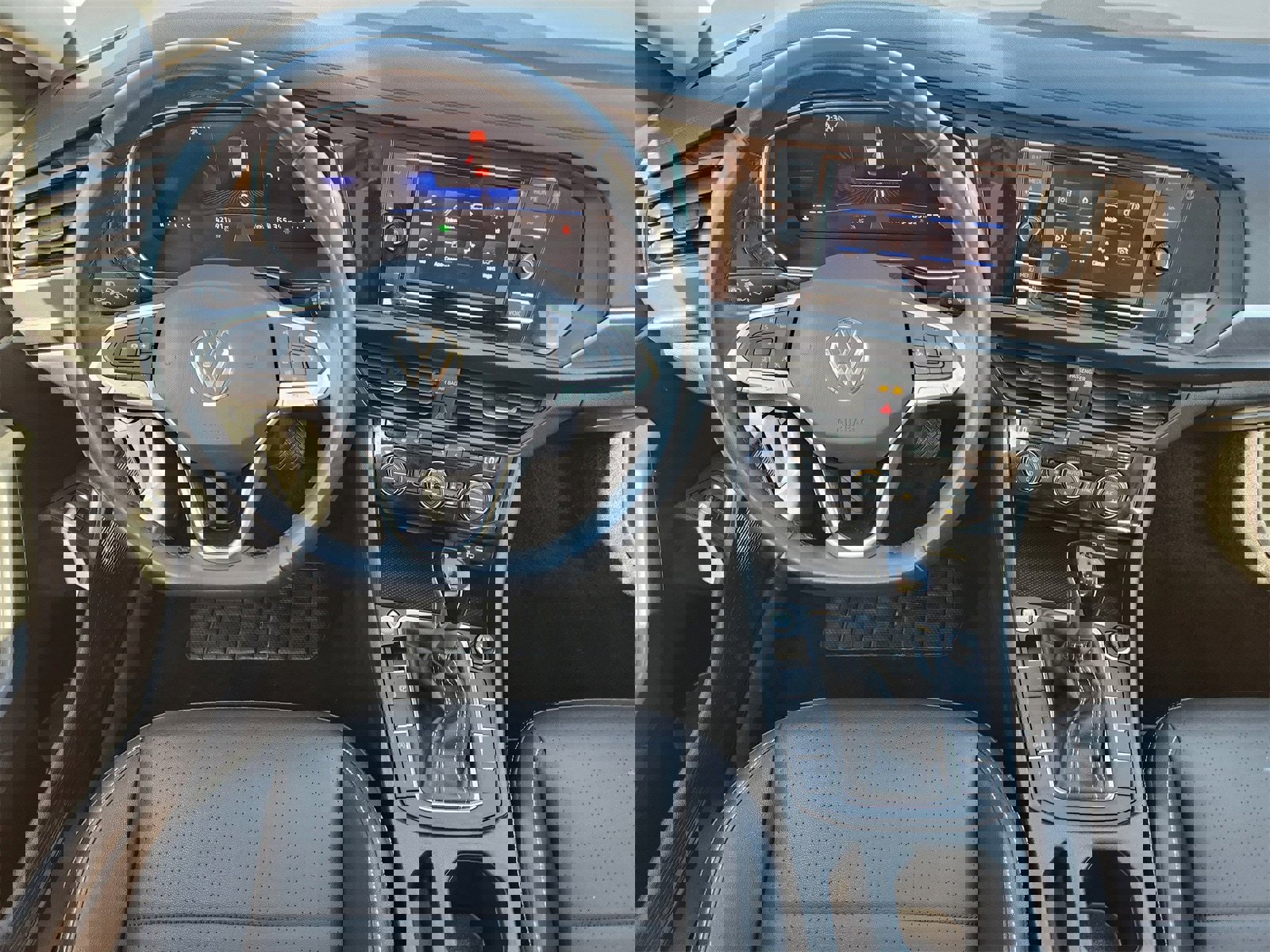 Used 2024 Volkswagen Jetta SE image 37