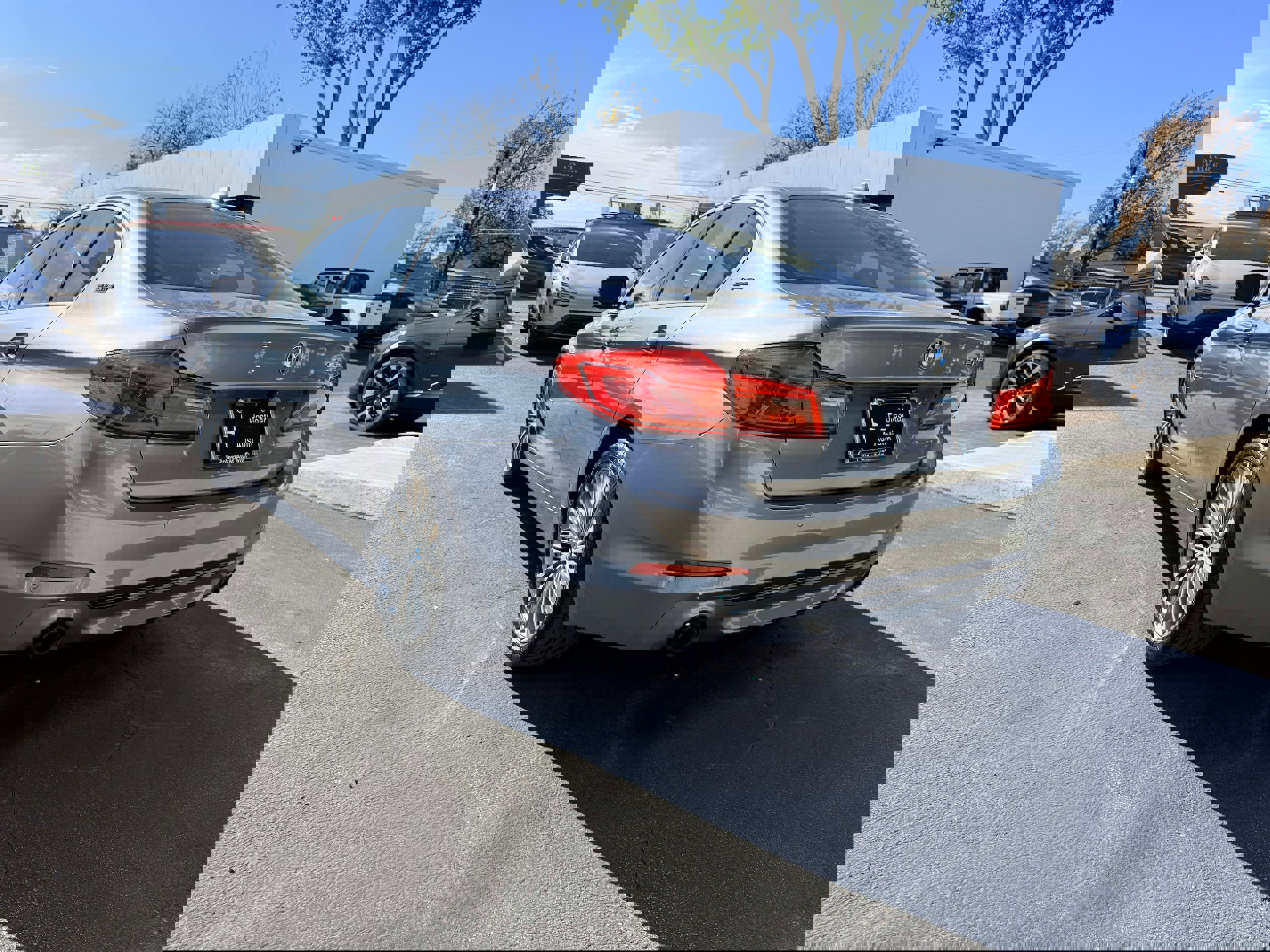 Used 2019 BMW 530e xDrive 530e xDrive iPerformance image 4