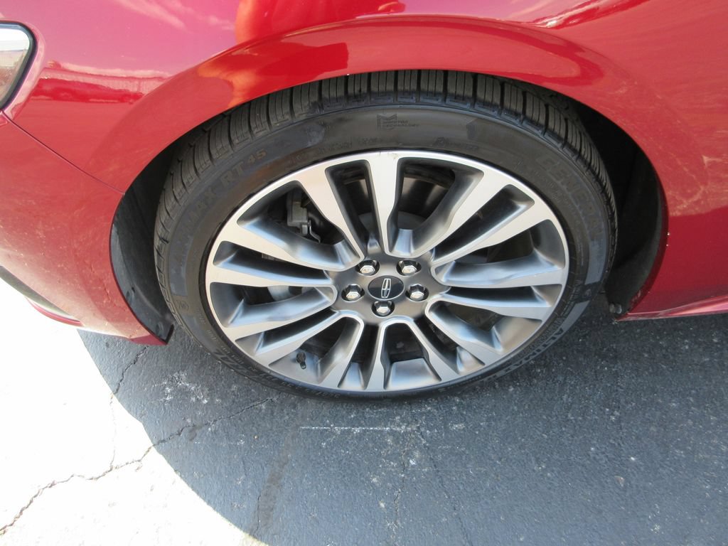Used 2019 Lincoln Continental Select FWD image 13