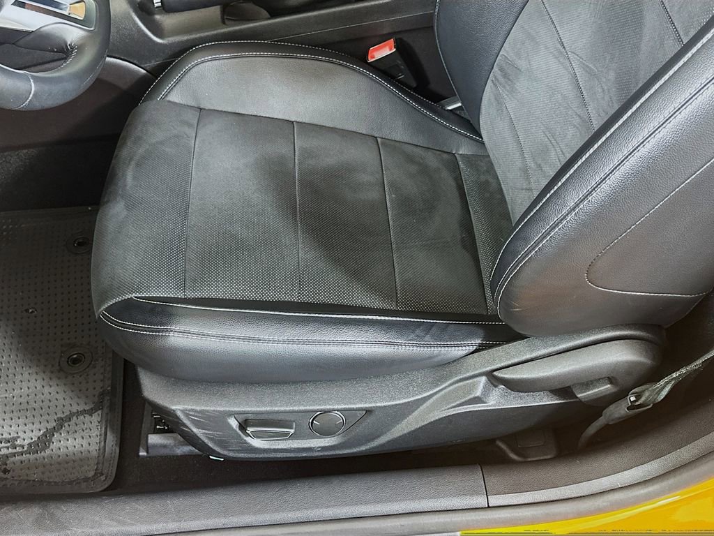 Used 2019 Ford Mustang Premium w/ Carbon Sport Interior Package RWD image 19