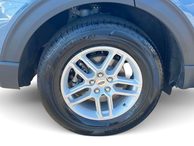 Used 2026 Ford Explorer Active AWD/4WD image 12