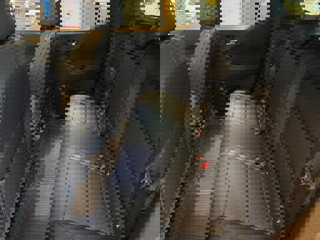 New 2026 Chevrolet Equinox LT w/ Convenience Package II image 6