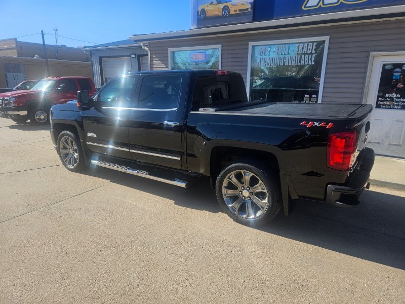Used 2018 Chevrolet Silverado 1500 High Country image 2