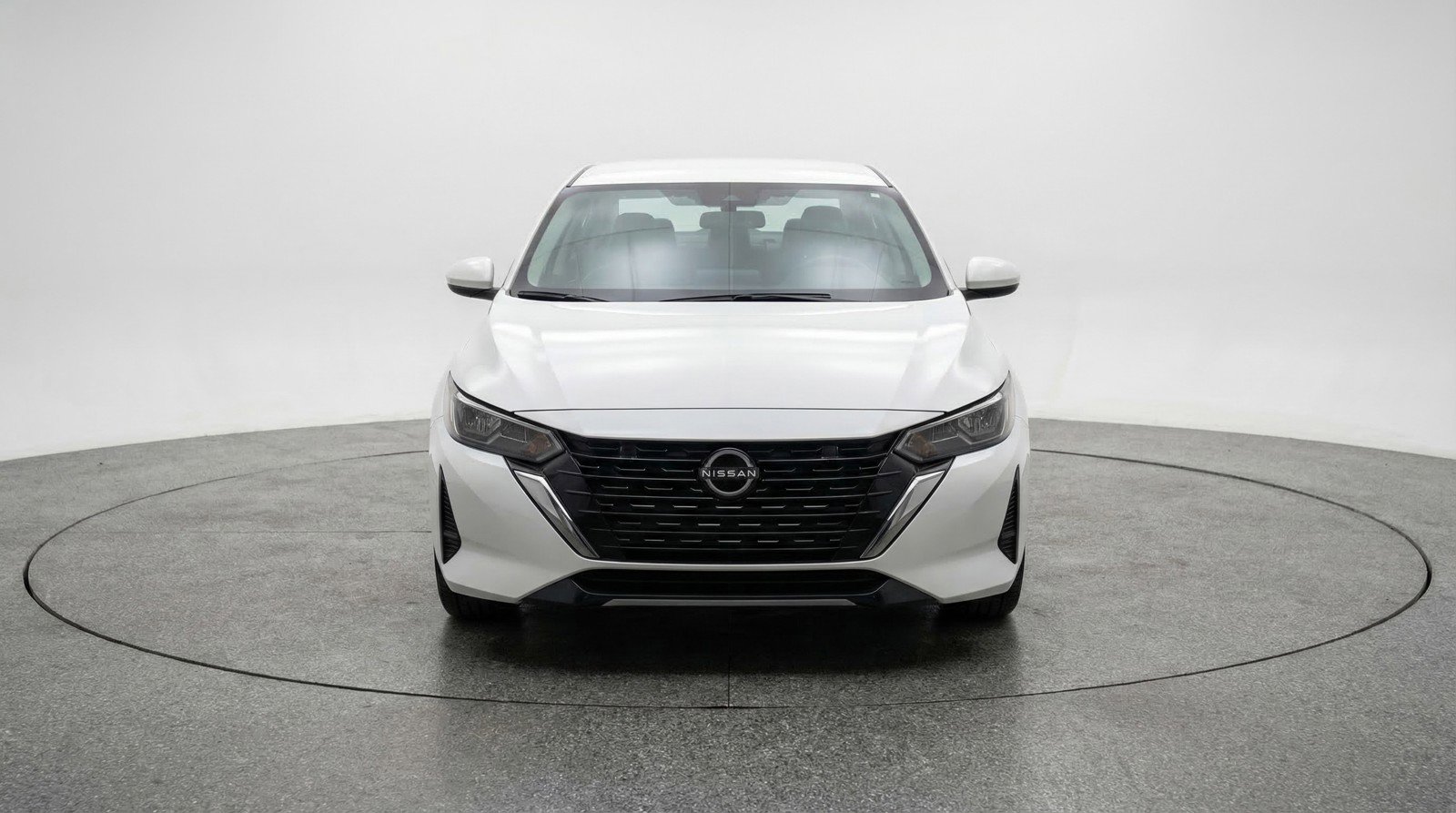 Used 2025 Nissan Sentra SV image 2