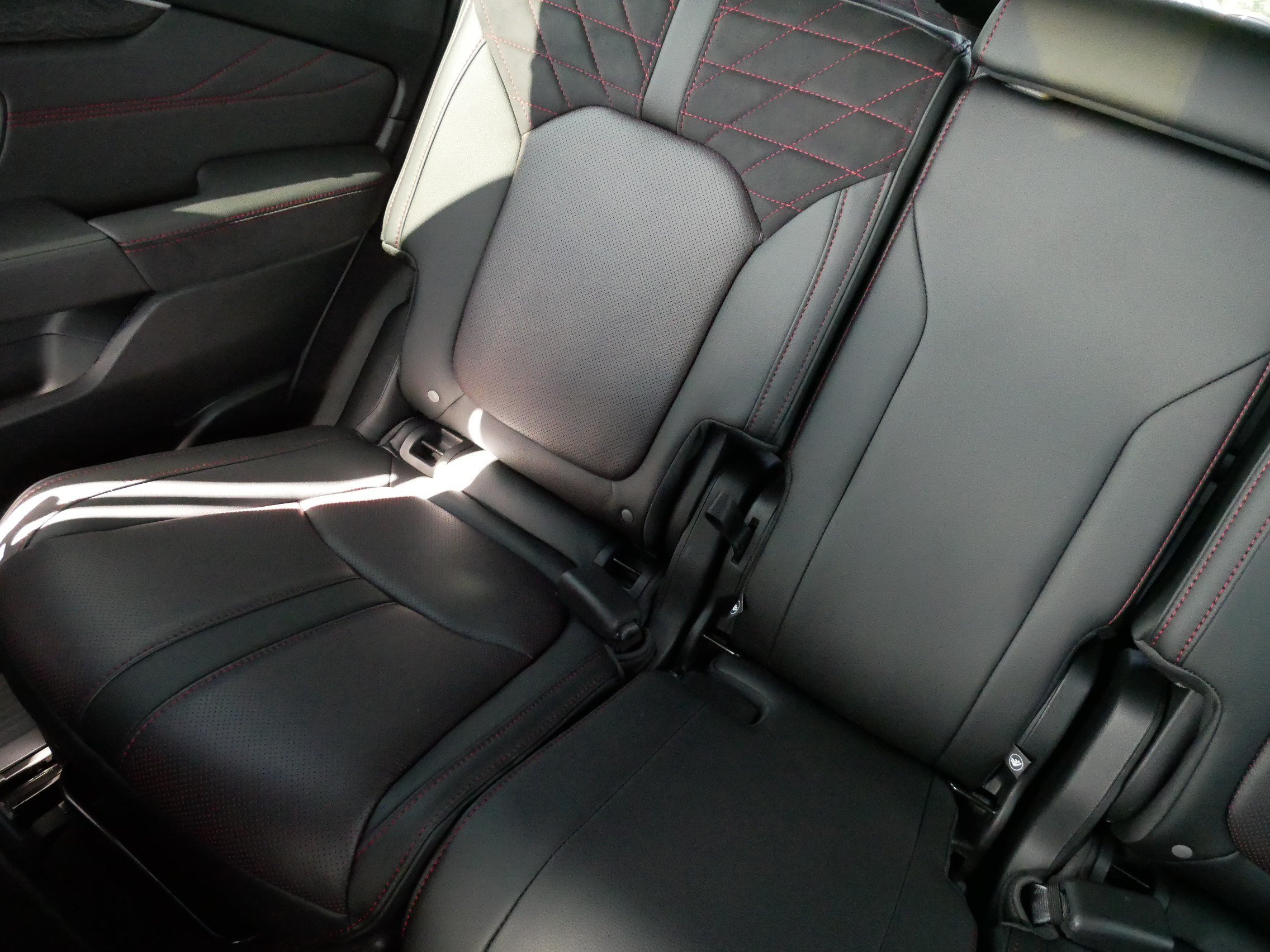 Certified 2026 Honda Pilot Black Edition image 12