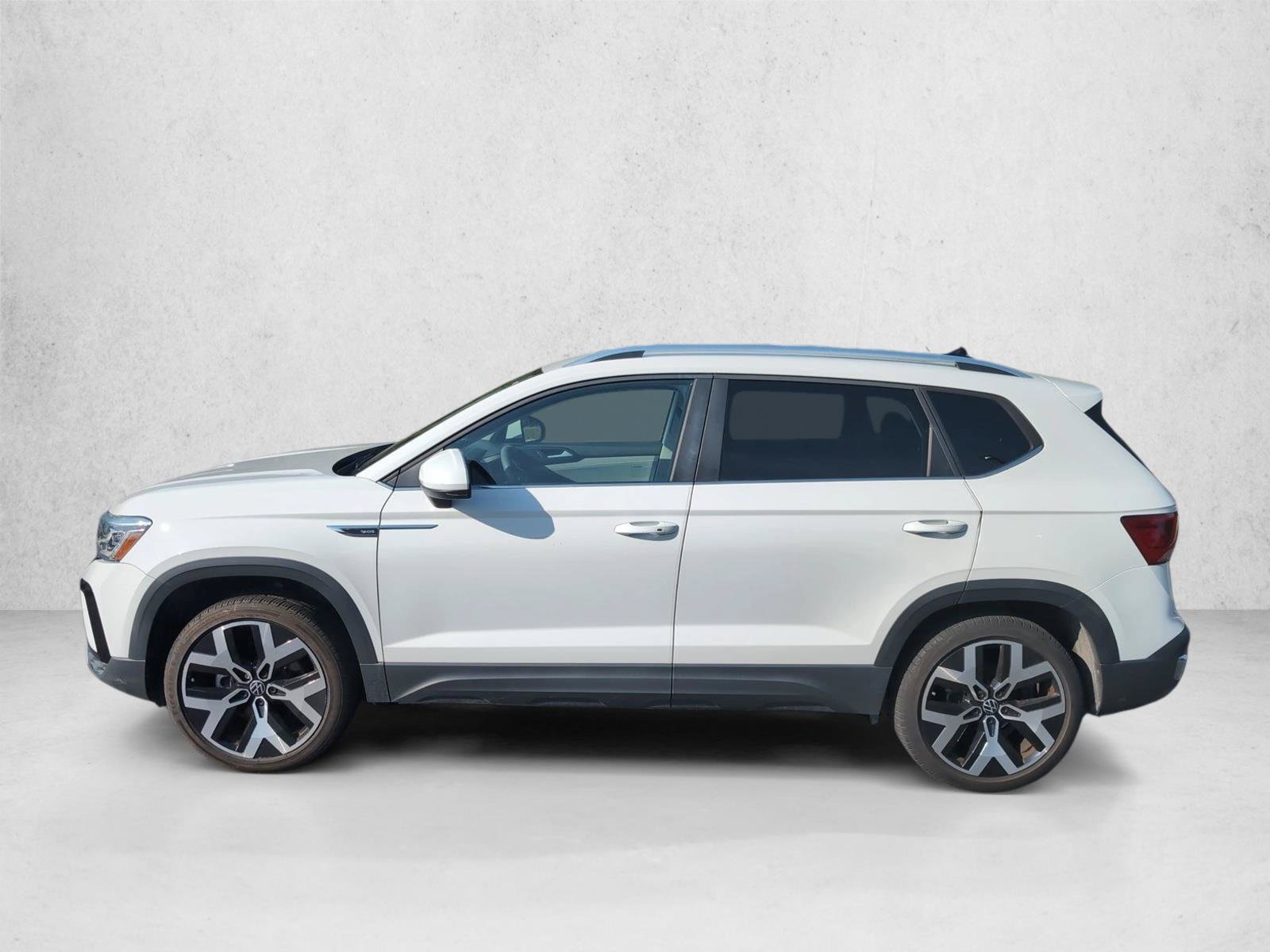 Used 2022 Volkswagen Taos SEL AWD/4WD image 9