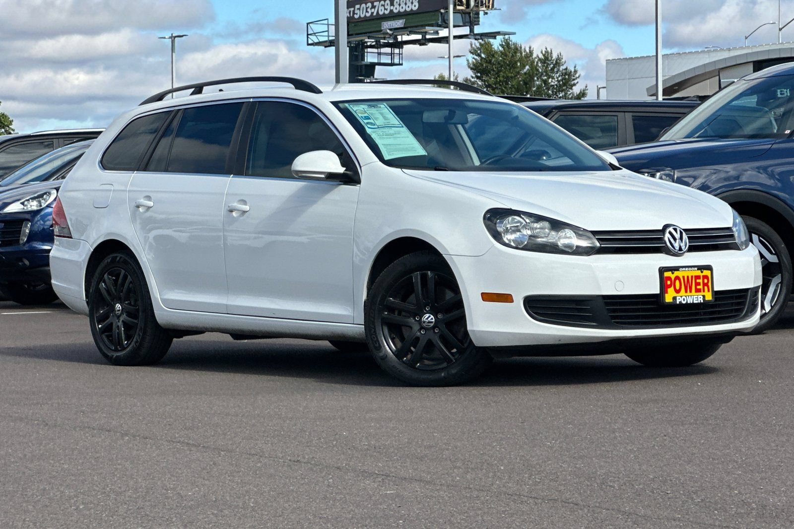 Used 2011 Volkswagen Jetta TDI FWD image 2