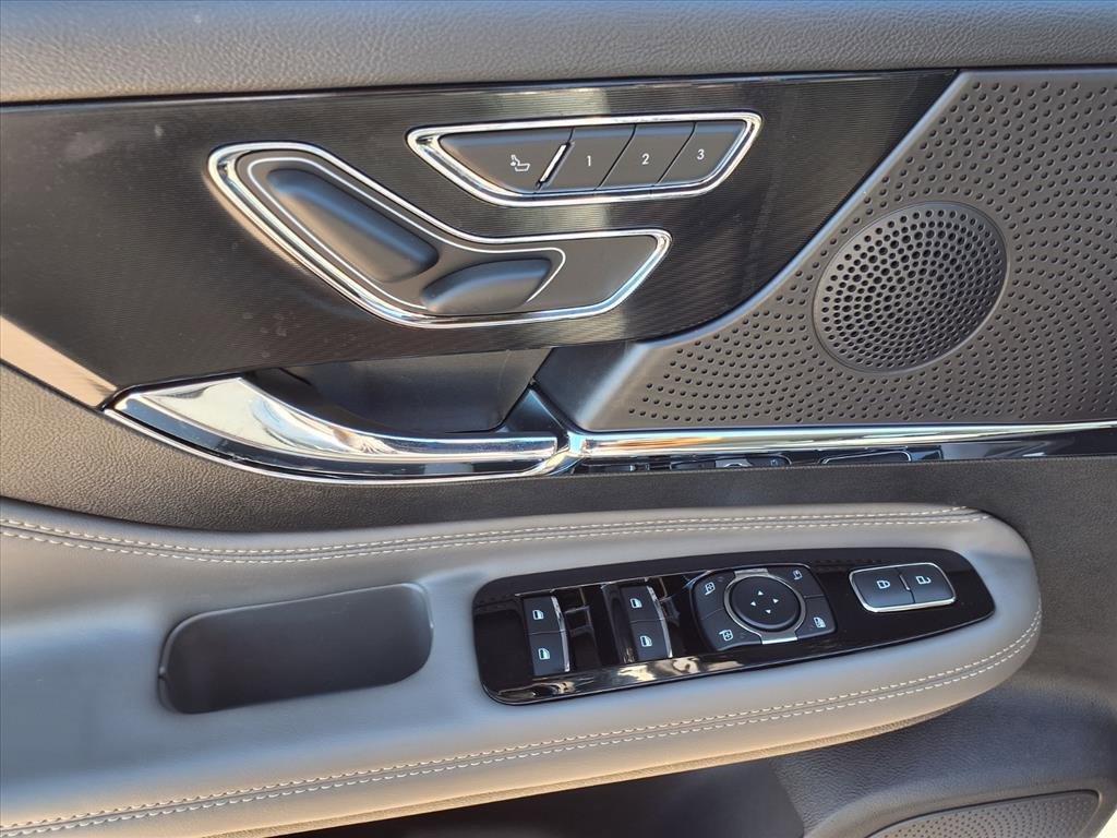 New 2026 Lincoln Corsair Premiere image 9