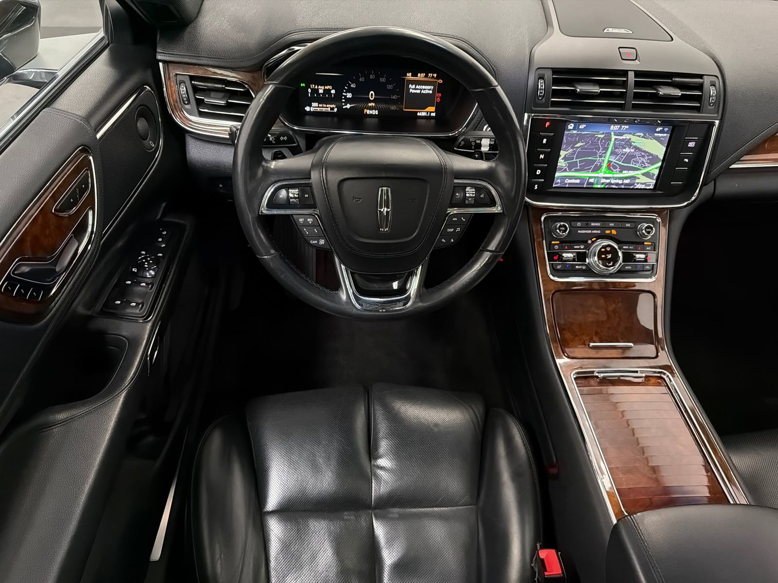 Used 2020 Lincoln Continental AWD w/ Premium Package image 21