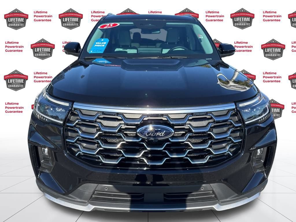 Used 2025 Ford Explorer Platinum w/ Ultimate Package image 2