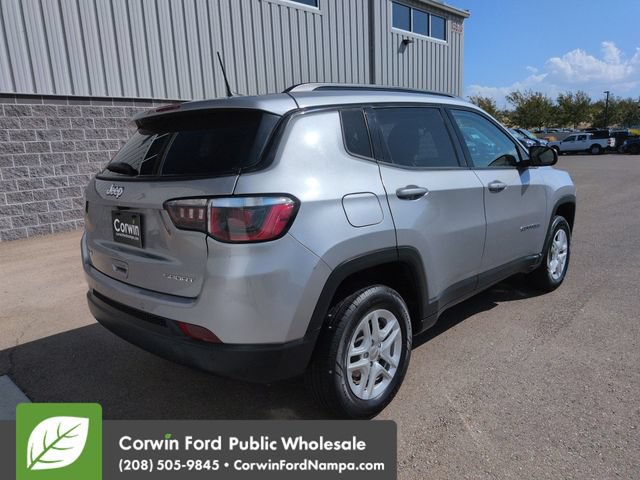 Used 2018 Jeep Compass Sport w/ Tech Group AWD/4WD image 3