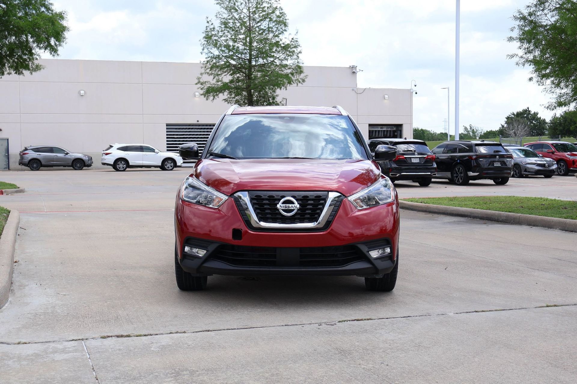 Used 2020 Nissan Kicks SR w/ SR Premium Package image 6