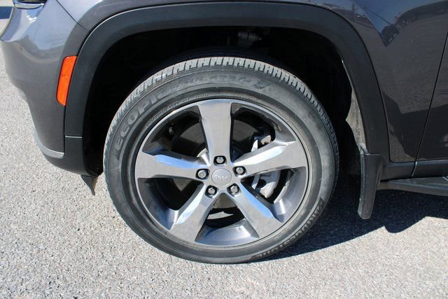 Used 2021 Jeep Grand Cherokee L Limited w/ MOPAR Finishing Package image 10