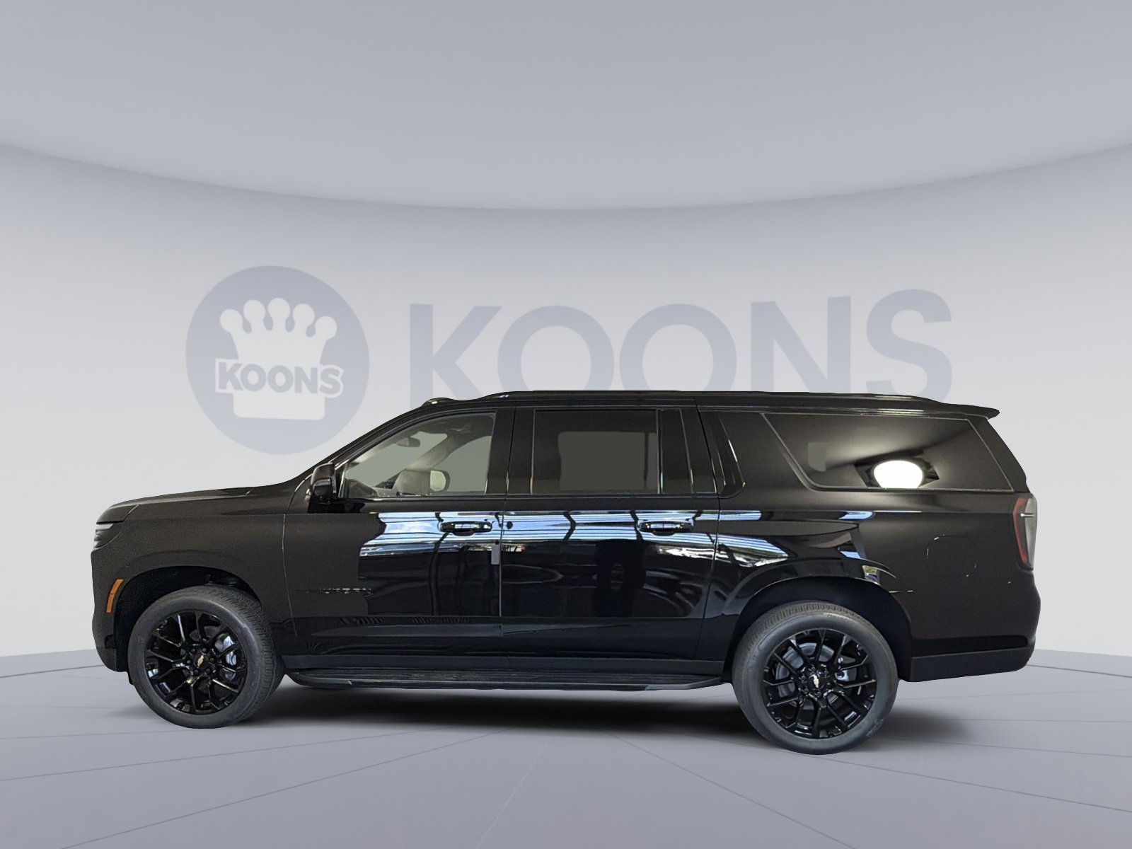 New 2026 Chevrolet Suburban RST w/ Comfort Package AWD/4WD image 2