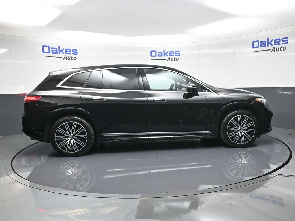 Used 2023 Mercedes-Benz EQS 580 4MATIC SUV image 9