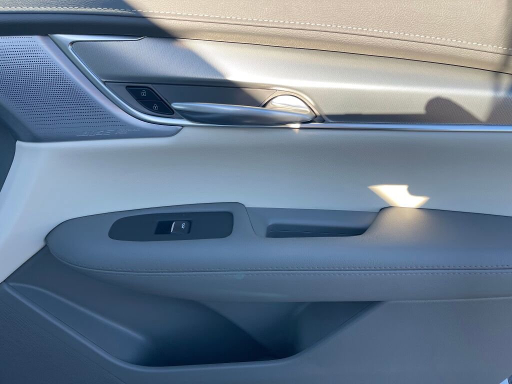 New 2025 Cadillac XT5 Premium Luxury w/ LPO, Floor Liner Package image 16