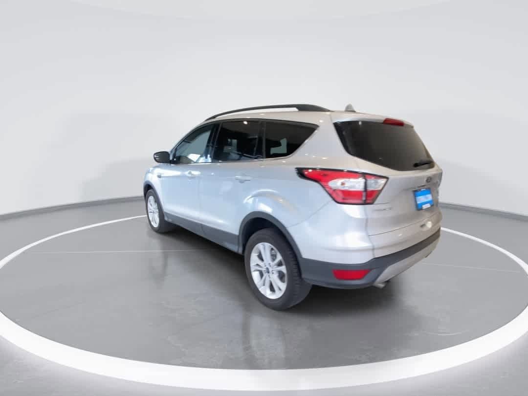 Used 2018 Ford Escape SE image 6