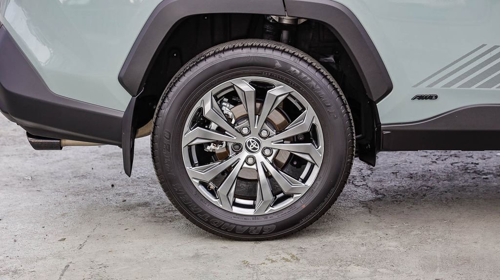 Used 2023 Toyota RAV4 XLE Premium AWD/4WD image 12